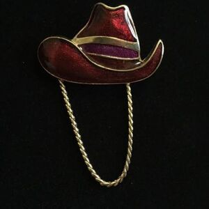 NWT Red Hattitude Brooch Layered in 18kt Gold